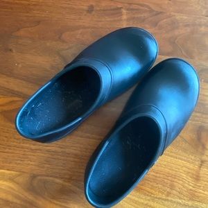 Nurse Crocs Medical shoes